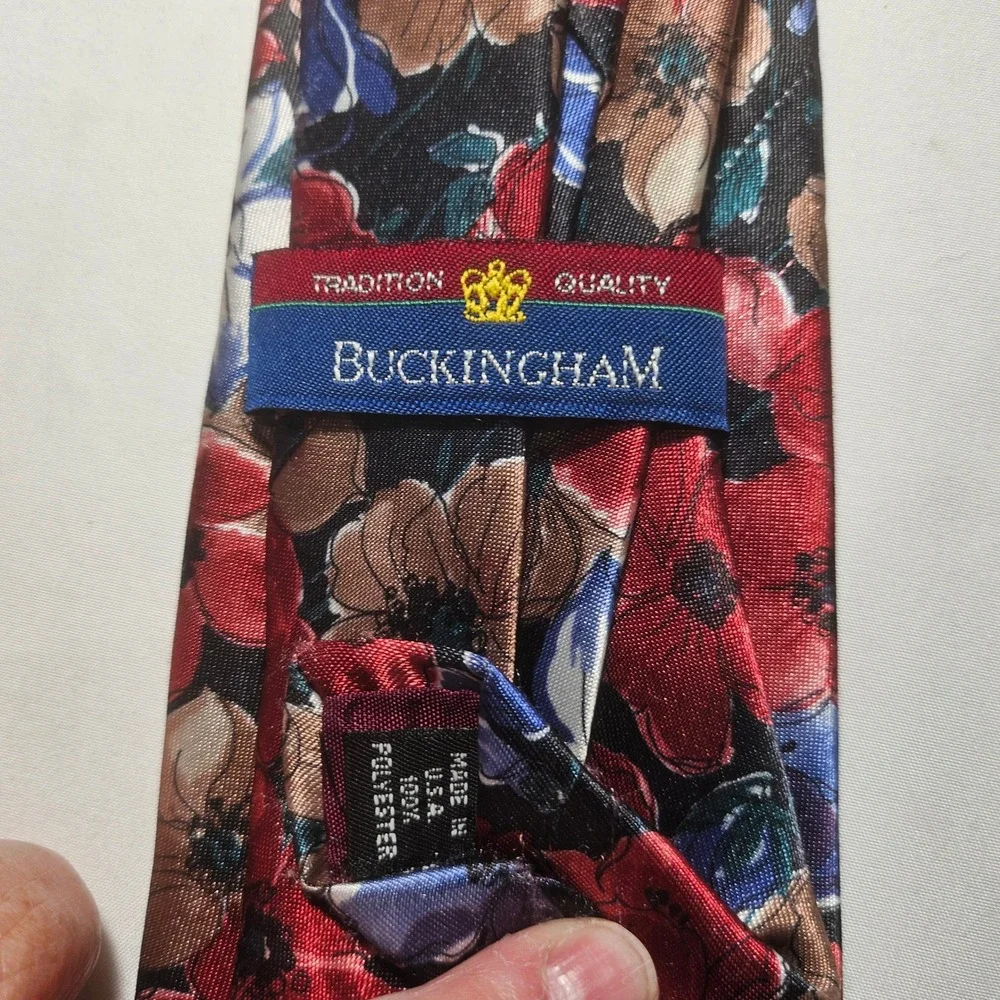 Buckingham floral print